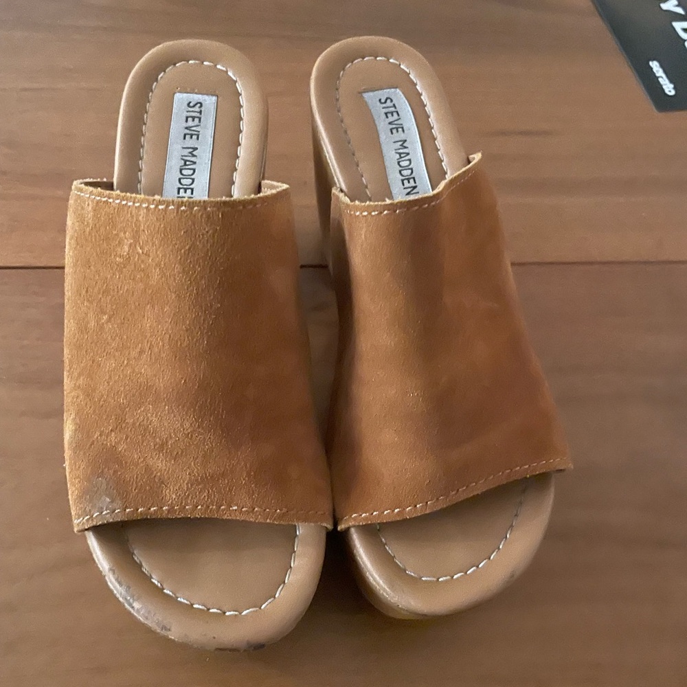 Steve Madden brown suede wedges